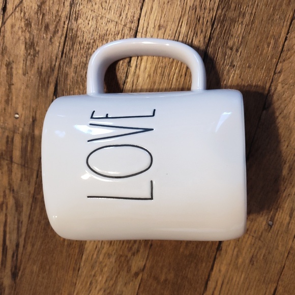 Rae Dunn LOVE Large Cup - Picture 2 of 4